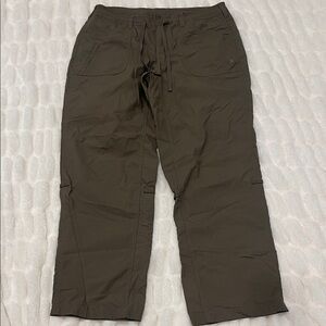 The North Face Men's Dark Olive Cargo Pants. 

The front button is missing.